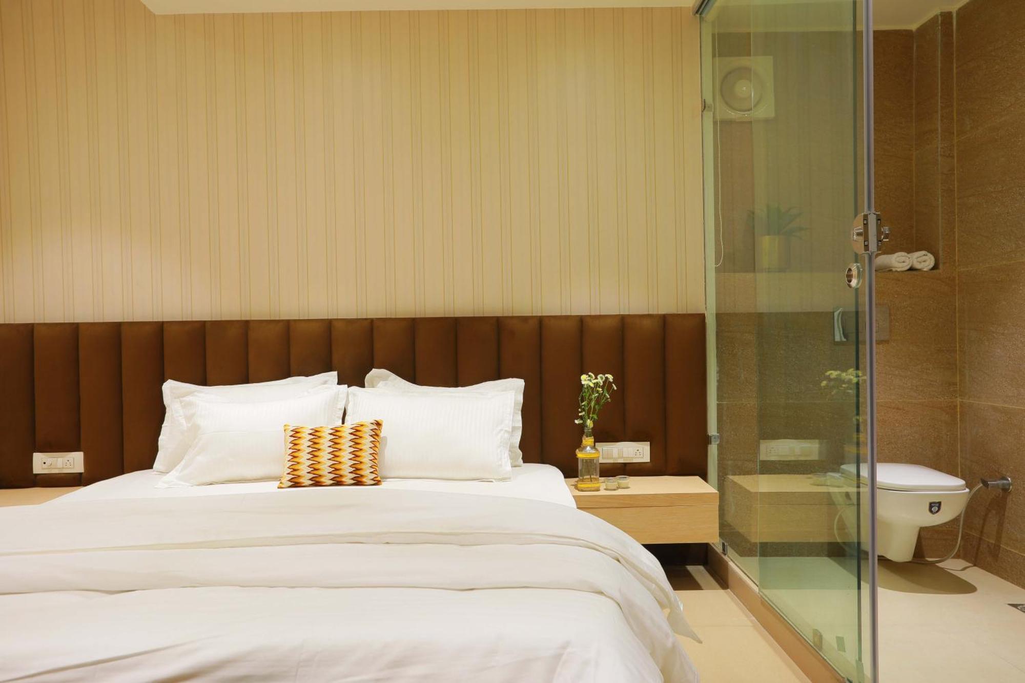 Hotel 16 Delhi  Ngoại thất bức ảnh
